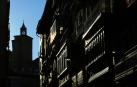 Imagen de la torre sur de San Cernin, la del reloj, conocida como la del Gallico.