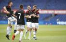 Roberto Torres celebra junto a sus compañeros su tanto contra el Feyenoord