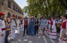 El peculiar cortejo de San Lorenzo se dirige al lanzamiento del Chupinazo