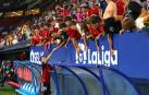 Fotos del reencuentro de la afición de Osasuna con su equipo y El Sadar./