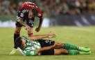 Rubén Peña le recrimina una acción a Borja Iglesias