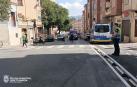Imagen de la ambulancia que acudió al atropello en la calle Julián Gayarre