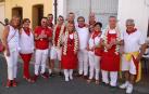 Los premiados, con sus ristras de ajos al cuello, junto al jurado y autoridades asistentes al tradicional concurso de ajoarriero.