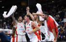 Los jugadores de la selección española celebran el triunfo ante Finlandia