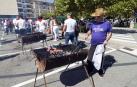 Costillada popular en la Plaza el Ferial durante las fiestas de Huarte
