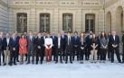 Foto de grupo en el Palacio de Navarra de autoridades y miembros del Consejo de Administración de la nueva compañía RenerCycle
