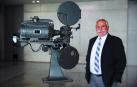 El pamplonés Carlos de Dorremochea es director de arte y lleva 46 años creando los decorados de más de medio centenar de series de televisión