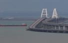El puente de Kerch, después de la explosión que lo destruyó parcialmente