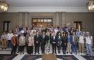 Foto de familia en la recepción en el ayuntamiento