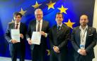 De Izda. a dcha.: Ignacio Ugalde, presidente de la Asociación de Empresas de Economía Social de Navarra ANEL; Nicolas Schmit, comisario de Empleo y Derechos Sociales; Mikel Irujo, consejero de Desarrollo Económico y Empresarial; y Sergio Pérez, director general de Acción Exterior.