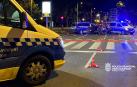 El todoterreno ha chocado contra las patrullas que intentaban cerrarle el paso en la avenida del Ejército
