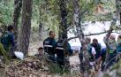 Agentes de la Guardia Civil y de Policía Nacional baten el terreno donde aparecieron restos de Juana Canal, en la zona de Navalacruz (Ávila)
