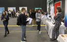 Imagen del XV Encuentro de Empleo y Emprendimiento de la UPNA en el pabellón Navarra Arena