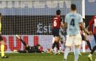 Aitor Fernández durante una acción ante el Celta