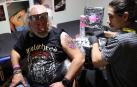 Cientos de personas aprovecharon el evento para tatuarse