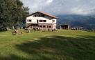 El Autxikoborda, a 47 km de la estación de tren de Hendaya es una de las casas que se pueden resevar en EscapadaRural