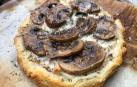 Este hojaldre de Martín Berasategui es una de las tres recetas con champiñones de hoy.