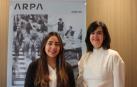De izda a dcha, Victoria Peñafiel y Patricia Granados (subdirectora de ARPA Abogados), en las instalaciones de la empresa.