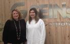 De izda a dcha, Amaya Pidal (directora financiera y de RRHH de Seinsa Corporation) y Lide Almirantearena, en las instalaciones de la empresa.