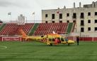 Un helicóptero traslada al menor desde el campo de fútbol de La Palma del Condado al hospital Virgen del Rocío de Sevilla