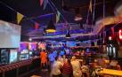 El Santa Chula, la antigua bolera de la calle Tajonar, es ahora un bar con billares, futbolines y ambiente de cantina mexicana