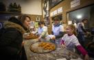 Celebración del 150 aniversario de la churrería La Mañueta en Pamplona.