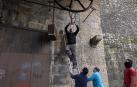Este lunes se ha realizado la prueba de los engranajes, cadenas y tablero del puente levadizo del Portal de Francia, de cara a la llegada de la Cabalgata de Reyes a Pamplona, el próximo 5 de enero.