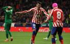 Morata y Griezmann, con su nuevo 'look' con el pelo rosa