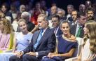 Sus Majestades los Reyes, Felipe y Letizia, acompañados por Sus Altezas Reales la Princesa de Asturias y de Girona y la Infanta Doña Sofía, presiden el acto de entrega de los galardones que otorga la Fundación Princesa de Asturias en cinco categorías, artes y letras, empresa, investigación científica, categoría social y premio internacional que se entregan en el Museo de las Aguas AGBAR, a 4 de julio de 2022, en Cornellà de Llobregat (Barcelona)