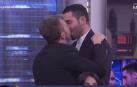 Pablo Motos y Miguel Ángel Silvestre repitieron beso este martes en 'El Hormiguero'