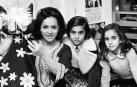 Lola Flores junto a sus hijos Antonio y Rosario, en Madrid a principio de los años 70