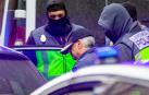 La Policía Nacional detiene a un jubilado de 74 años en Miranda de Ebro (Burgos) por el envío de cartas con material pirotécnico al presidente del Gobierno, Pedro Sánchez; a las embajadas de Ucrania y EEUU; y a la ministra de Defensa, Margarita Robles