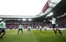 Calentamiento de los jugadores de Osasuna en El Sadar