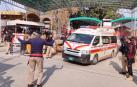 Efectivos de emergencia, en el lugar del ataque