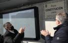 Acto de colocación de la placa de la plaza Constitución de Pamplona, el 24 de enero de 2022