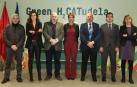 De izda. a dcha. Jesús Sesma, técnico de la CAT; Ana Ursúa, directora general de AIN; el presidente de la CAT y vicepresidente y consejero de Ordenación del Territorio, Vivienda, Paisaje y Proyectos Estratégicos, José Mª Aierdi; la Presidenta de Navarra, María Chivite; el delegado del Gobierno en Navarra, José Luis Arasti; el consejero de Desarrollo Económico y Empresarial, Mikel Irujo; e Isabel Vicente, ingeniera de la CAT