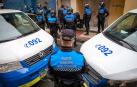 Agentes de Policía Municipal de Pamplona desalojan el antiguo cine Guelbenzu, en abril de 2022