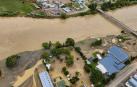 Vista aérea de la localidad de Wairoa, afectada por el desastre causado por el ciclón Gabrielle en la Isla Norte de Nueva Zelanda