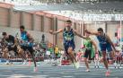 Asier Martínez (izda.) vence a Quique Llopis en la final de los 60 mv del año pasado en Ourense