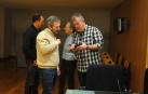 El alcalde de Tafalla, Jesús Arrizubieta, charla con el concejal Ignacio Moros, en primer término. Tras ellos, el interventor, Luis Ángel Autor, y la concejala Amaia Jaurrieta minutos antes de comenzar el pleno