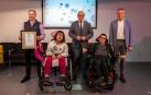Desde la izda.: José Ángel Andrés (presidente de la Fundación Caja Navarra),Camila Campos (alumna de Isterria), Carlos Gimeno (consejero de Educación del Gobierno de Navarra), Xabier Andueza (alumno de Isterria) y José Andrés Burguete (director de Isterria