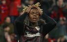 Nico Williams se lamenta tras la derrota del Athletic en El Sadar