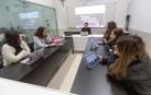 Career Services atendió a los estudiantes que tenían dudas sobre el funcionamiento de la Feria en el edificio Amigos de la Universidad de Navarra