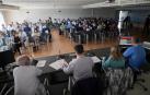 Médicos reunidos en asamblea en el HUN este mediodía