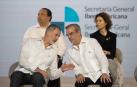 EL Rey Felipe VI y el presidente de República Dominicana, Luis Abinader, conversan durante un momento de la Cumbre Iberoamericana