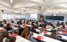 Estudiantes de Bachillerato, durante la sesión informativa de la Facultad de Medicina