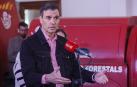 El presidente del Gobierno, Pedro Sánchez, interviene durante su visita a las zonas afectadas por el incendio que se inició en Villanueva de Viver (Castellón)