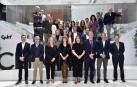 Miembros de la junta directiva del Navarra Health Clúster, en primera fila, junto al resto de representantes de la asamblea de la entidad.