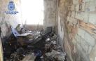 Aspecto de una de las habitaciones de la vivienda incendiada en el barrio de Delicias de Zaragoza