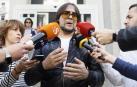 Joaquín Cortés realiza declaraciones a los medios a su salida del hospital